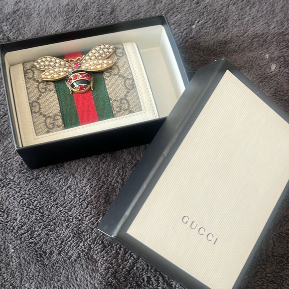 Gucci wallet - Picture 1 of 4